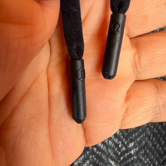 Lululemon 11" T.H.E. Short Style: M7AAUS in Black & White Men's Medium - Picture 14 of 16